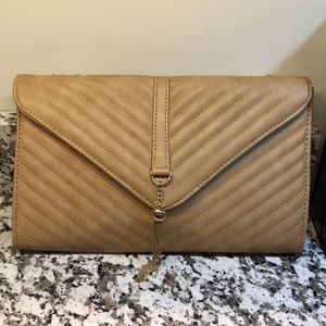 Urban Expressions Shoulder Bag